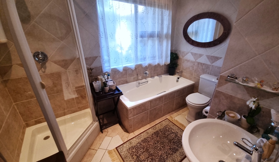 3 Bedroom Property for Sale in Melodie North West